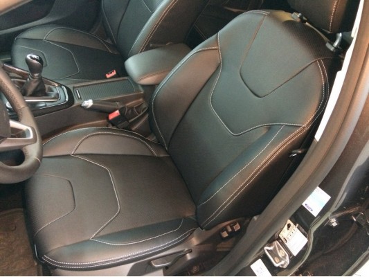 Каркасные авточехлы на Ford Focus 3 рестайлинг