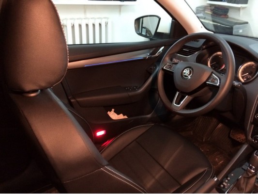 У вас другая модель авто? Каркасные авточехлы пошить сможем!