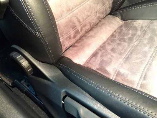 У вас другая модель авто? Каркасные авточехлы пошить сможем!